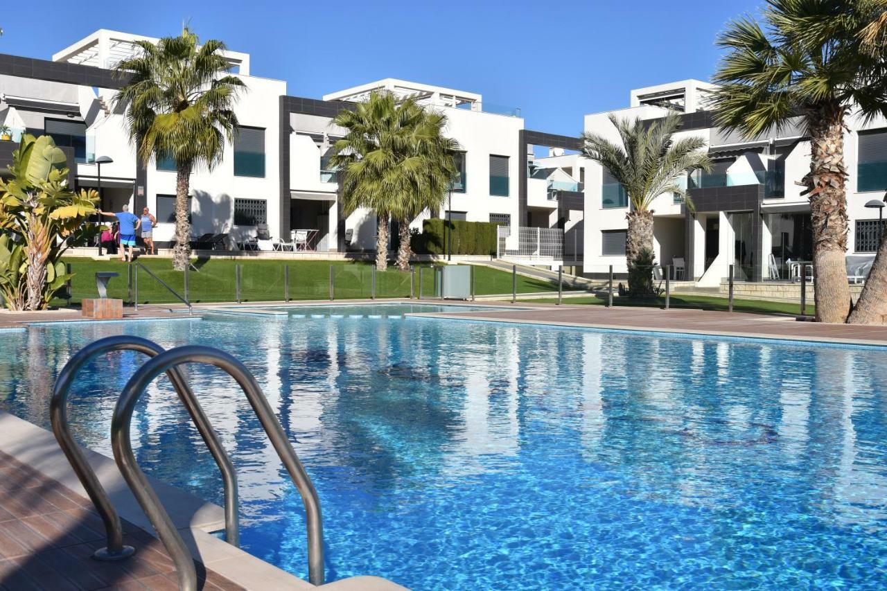 Appartement Penthouse Oasis Beach II La Zenia à Dehesa de Campoamor  Extérieur photo